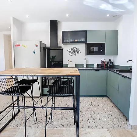 1 Bedroom Velasquez, 5 Mins From Croisette 244 Riviera * Cannes